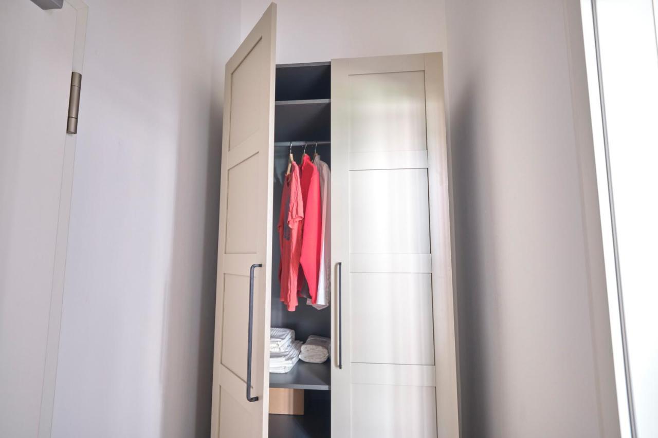 Historisches Deluxe Apartment Im Marianum Neuss Exteriör bild