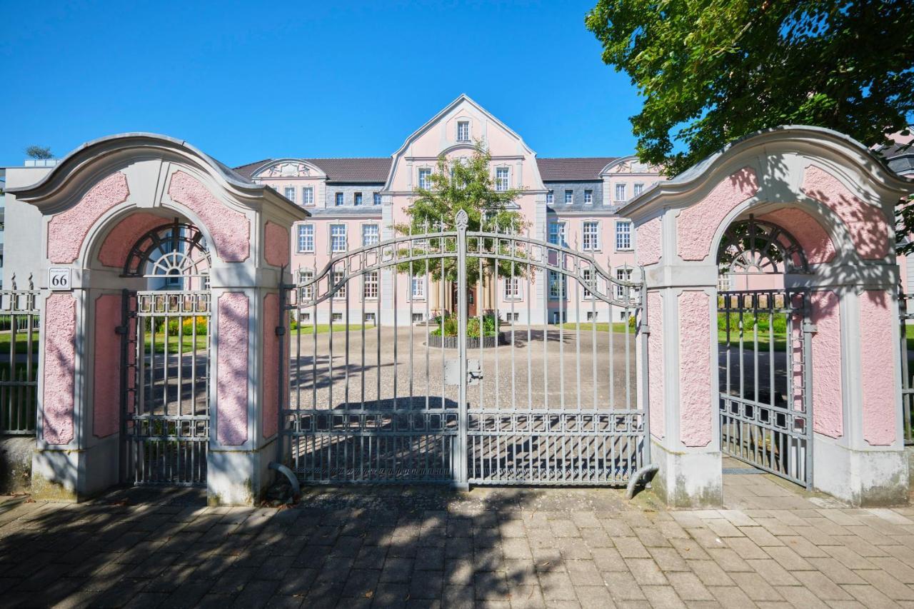 Historisches Deluxe Apartment Im Marianum Neuss Exteriör bild