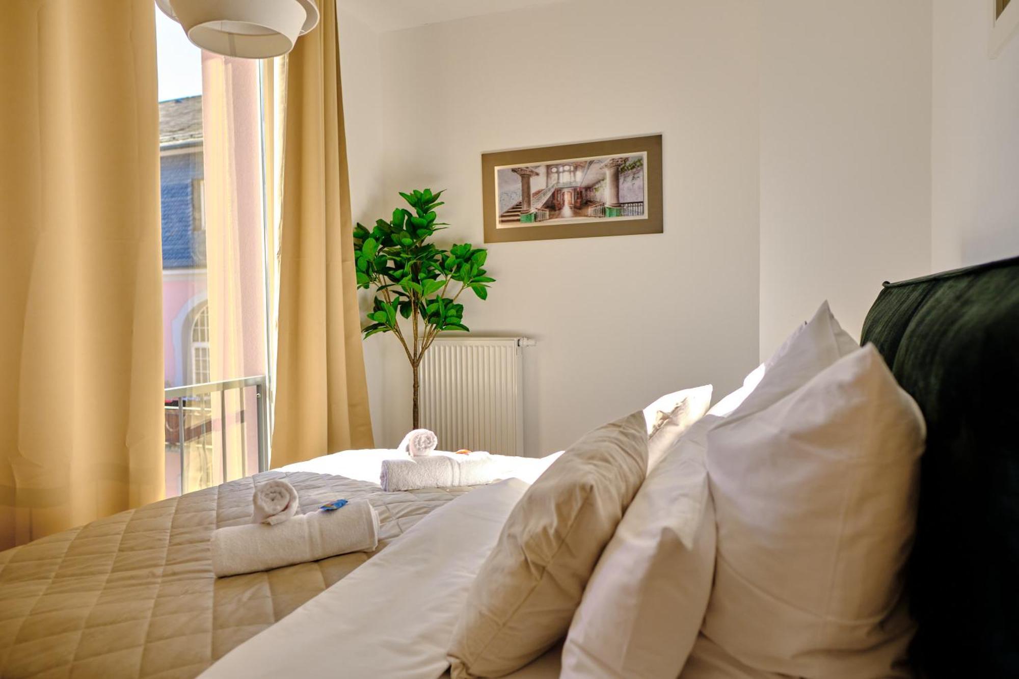 Historisches Deluxe Apartment Im Marianum Neuss Exteriör bild