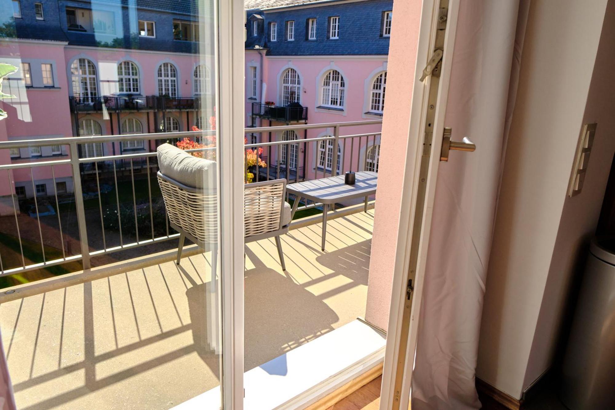 Historisches Deluxe Apartment Im Marianum Neuss Rum bild