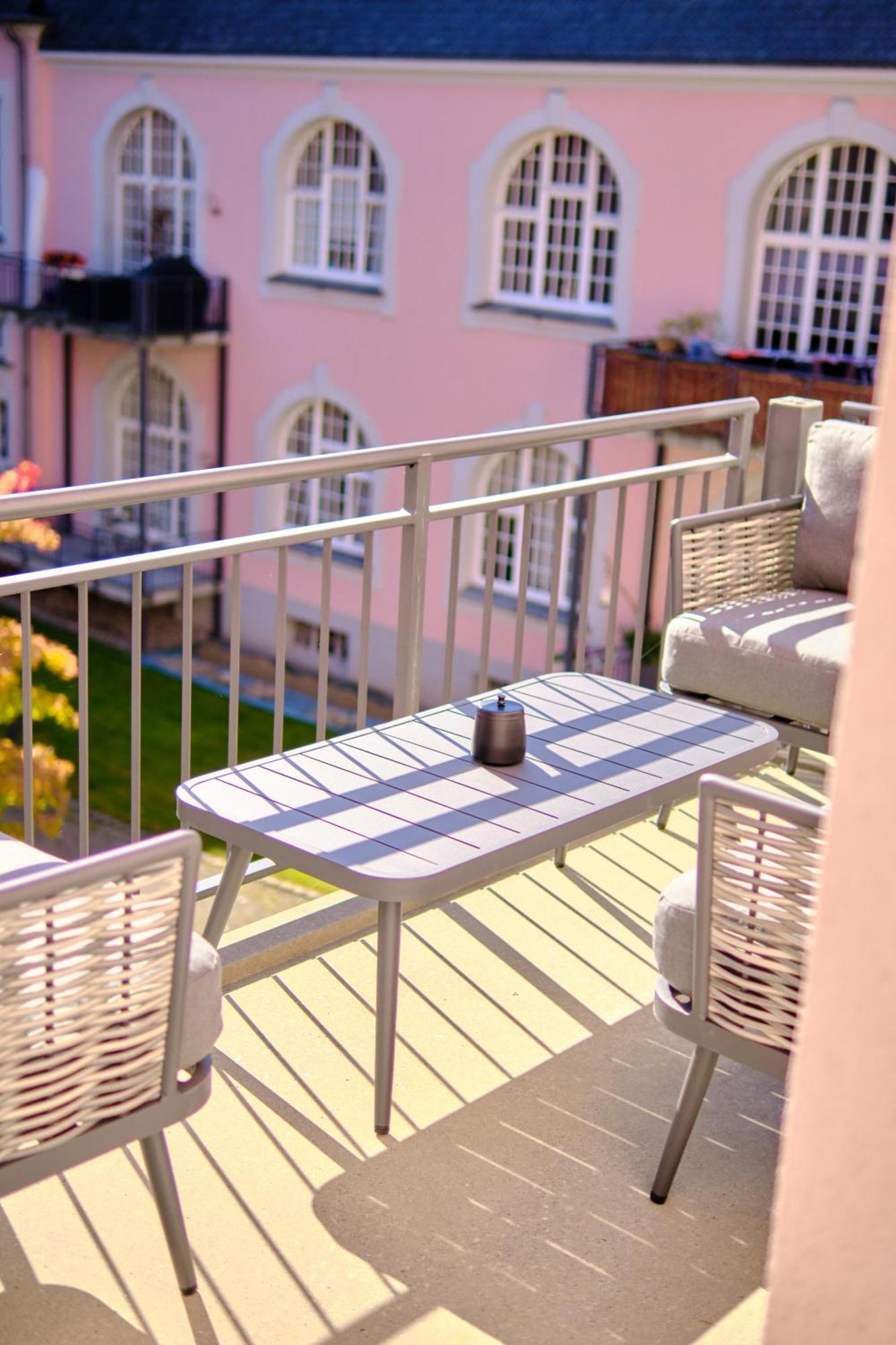 Historisches Deluxe Apartment Im Marianum Neuss Exteriör bild